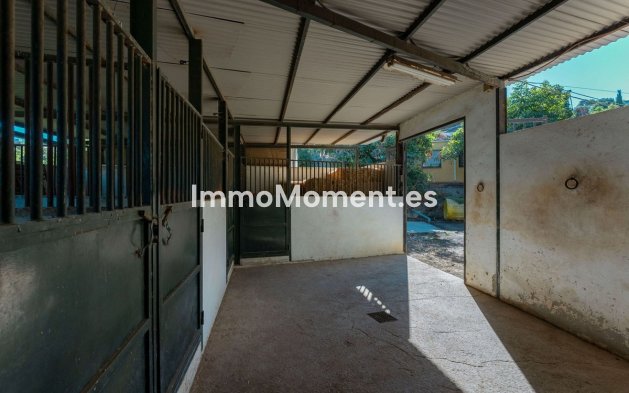 Reventa - Casa de campo - Interior  - Coín