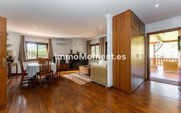 Reventa - Casa de campo - Interior  - Monda