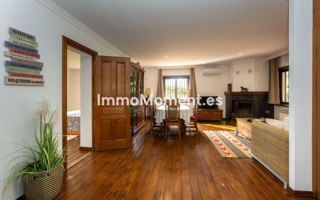Reventa - Casa de campo - Interior  - Monda