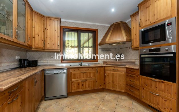 Reventa - Casa de campo - Interior  - Monda