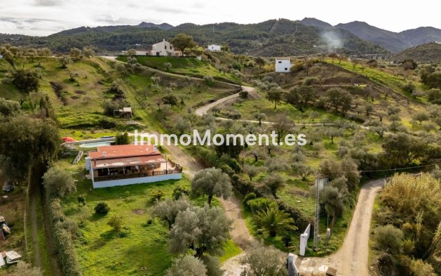 Reventa - Casa de campo - Interior  - Monda