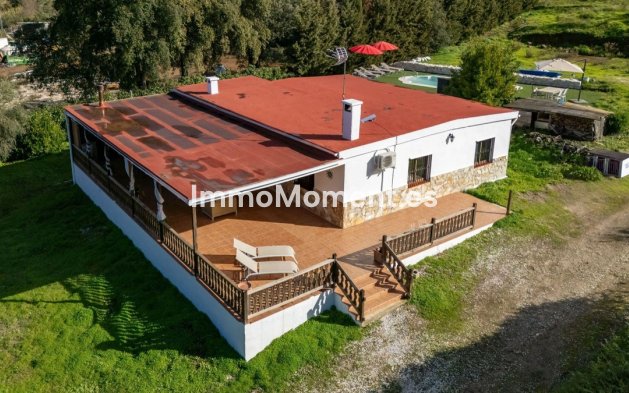 Reventa - Casa de campo - Interior  - Monda