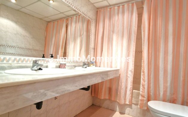 Wiederverkauf - Wohnung - Marbella - El Rosario