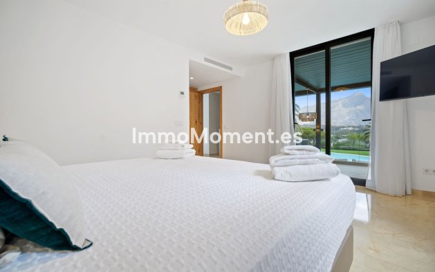 Wiederverkauf - Villa - Marbella - Nueva Andalucía