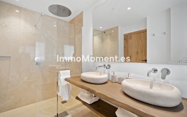 Wiederverkauf - Villa - Marbella - Nueva Andalucía