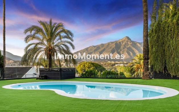 Wiederverkauf - Villa - Marbella - Nueva Andalucía