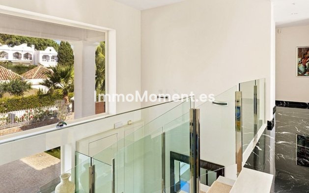 Wiederverkauf - Villa - Marbella - Nueva Andalucía