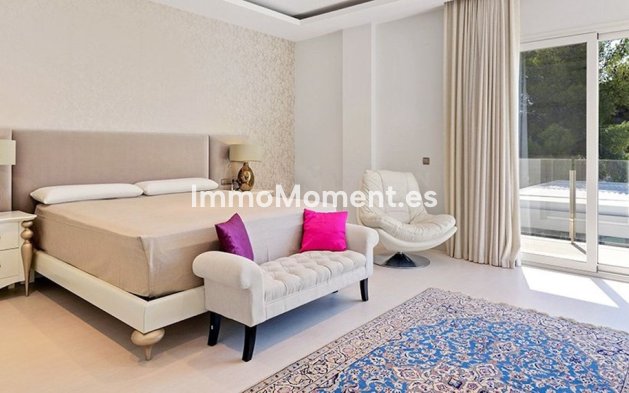 Wiederverkauf - Villa - Marbella - Nueva Andalucía