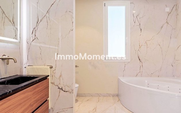 Wiederverkauf - Villa - Marbella - Nueva Andalucía