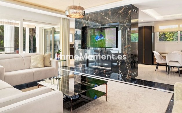 Wiederverkauf - Villa - Marbella - Nueva Andalucía