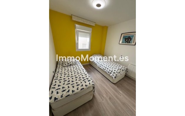Resale - Apartment - Marbella - Nueva Andalucía