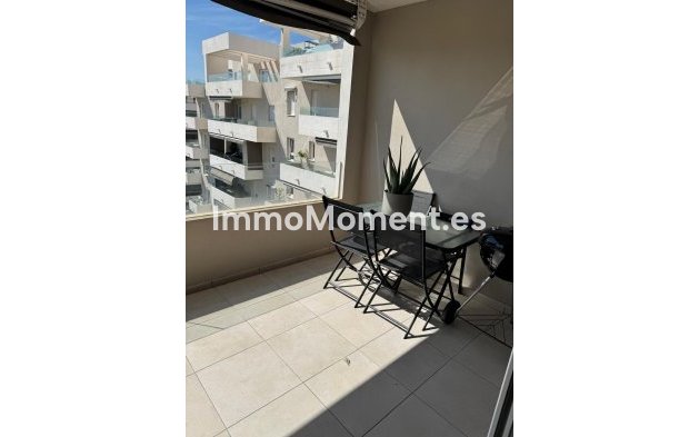 Resale - Apartment - Marbella - Nueva Andalucía