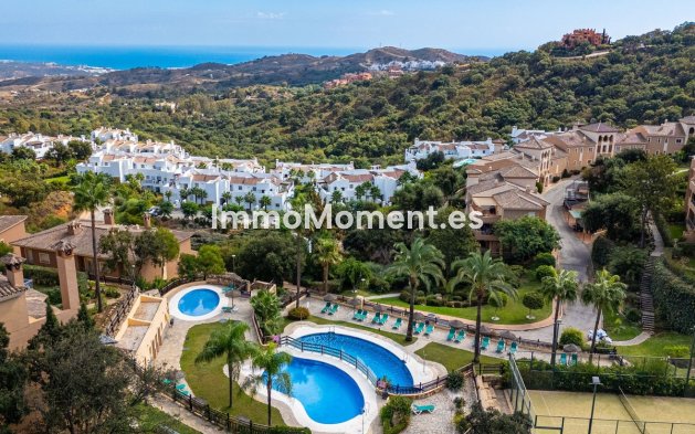 Resale - Apartment - Marbella - La Mairena
