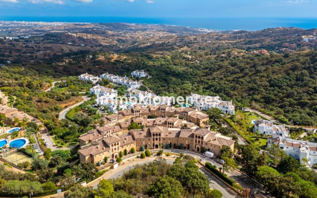 Resale - Apartment - Marbella - La Mairena