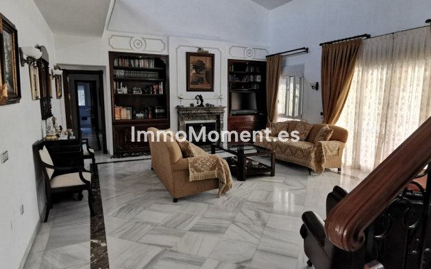 Wiederverkauf - Villa - Estepona  - Estepona Centro