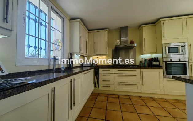 Wiederverkauf - Villa - Estepona  - Estepona Centro