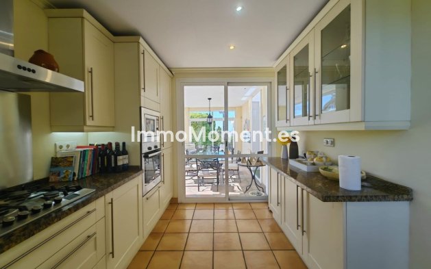 Wiederverkauf - Villa - Estepona  - Estepona Centro