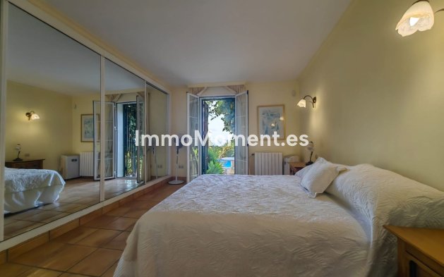 Wiederverkauf - Villa - Estepona  - Estepona Centro