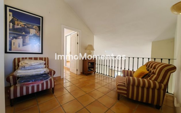 Wiederverkauf - Villa - Estepona  - Estepona Centro