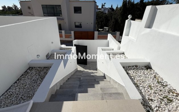 Resale - Villa - Mijas