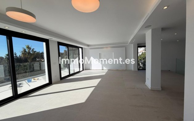 Resale - Villa - Mijas