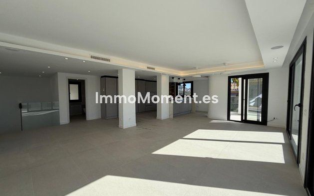 Resale - Villa - Mijas