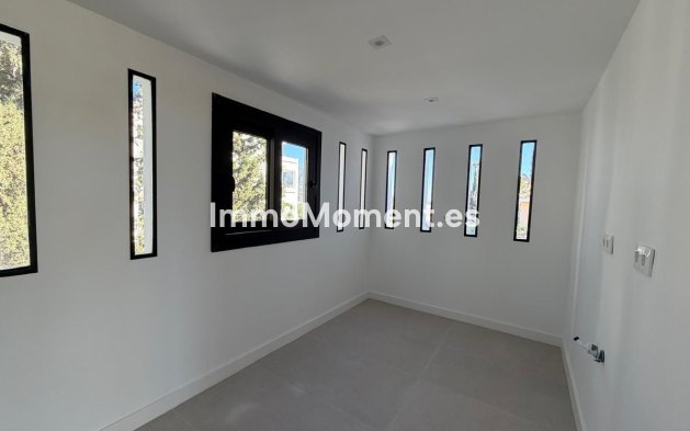 Resale - Villa - Mijas