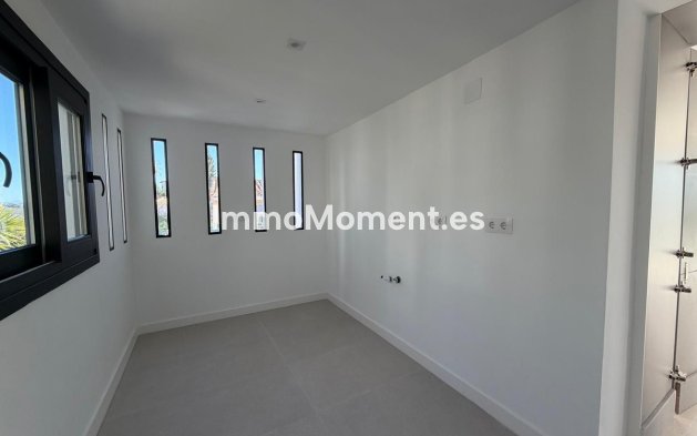 Resale - Villa - Mijas