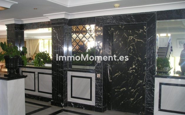 Wiederverkauf - Wohnung - Marbella - Puerto Banús