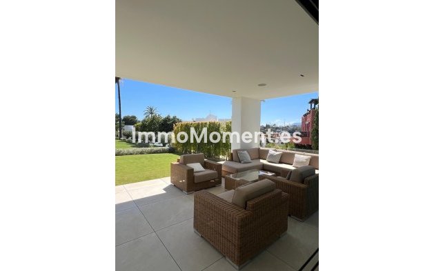 Wiederverkauf - Villa - Marbella - Nueva Andalucía