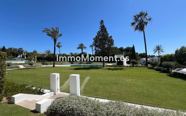 Wiederverkauf - Villa - Marbella - Nueva Andalucía