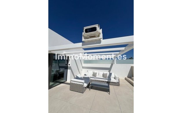 Wiederverkauf - Villa - Marbella - Nueva Andalucía