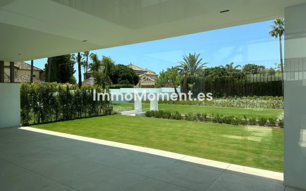 Wiederverkauf - Villa - Marbella - Nueva Andalucía