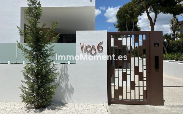 Wiederverkauf - Villa - Marbella - Nueva Andalucía