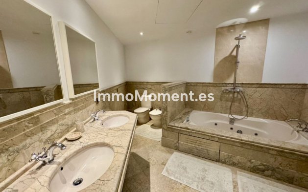 Wiederverkauf - Wohnung - Marbella - San Pedro de Alcántara