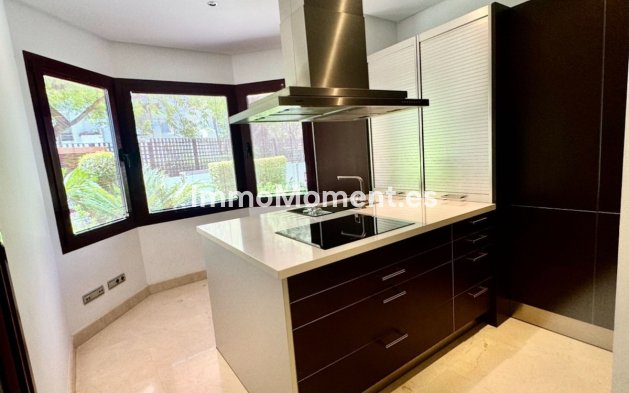 Wiederverkauf - Wohnung - Marbella - Puerto Banús