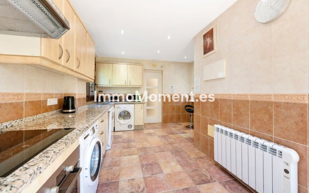 Resale - Villa - Estepona - New Golden Mile