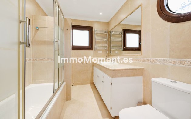 Resale - Villa - Estepona - New Golden Mile