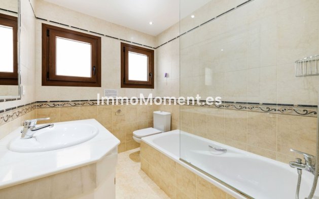 Resale - Villa - Estepona - New Golden Mile