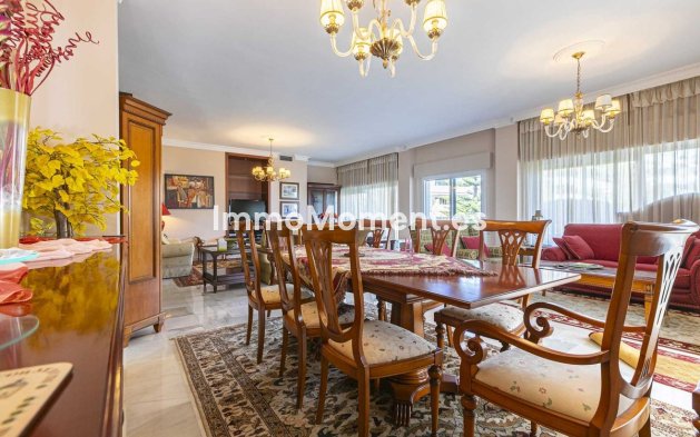 Revente - Appartement - Marbella - Nueva Andalucía