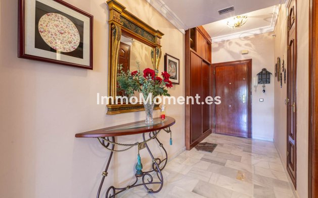 Revente - Appartement - Marbella - Nueva Andalucía
