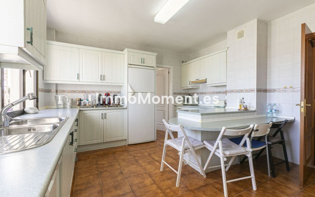 Revente - Appartement - Marbella - Nueva Andalucía