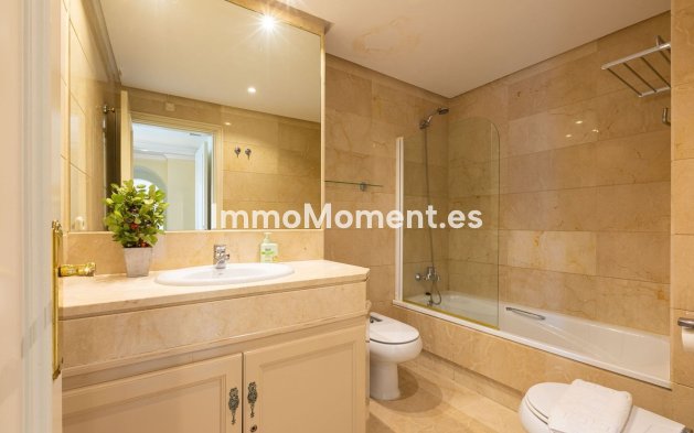 Wiederverkauf - Wohnung - Marbella - Puerto Banús
