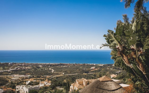Revente - Villa - Marbella - Altos de los Monteros