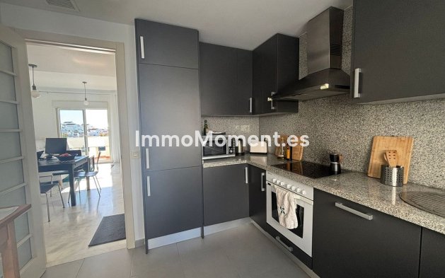 Resale - Apartment - Estepona - Estepona Centro