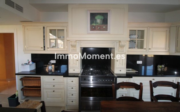 Wiederverkauf - Wohnung - Sotogrande - Sotogrande Puerto