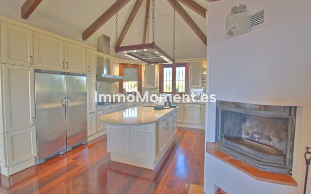 Wiederverkauf - Landhaus - Estepona  - Estepona Centro