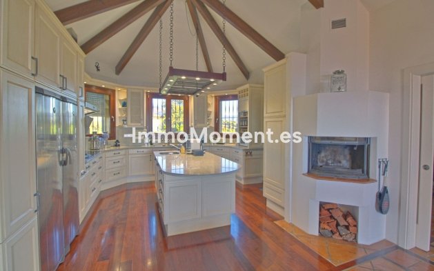 Wiederverkauf - Landhaus - Estepona  - Estepona Centro