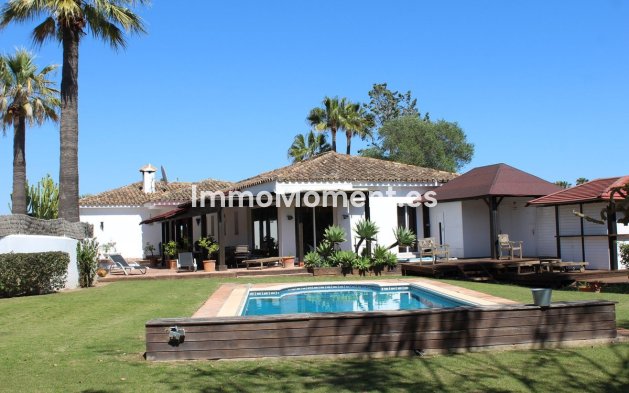 Reventa - Villa - Sotogrande - Sotogrande Costa