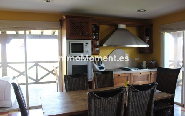 Reventa - Villa - Sotogrande - Sotogrande Costa